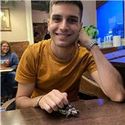 Dottorando in fisica presso l'università di Trento e presso FBK impartisce lezioni di fisica per ogni ordine e grado